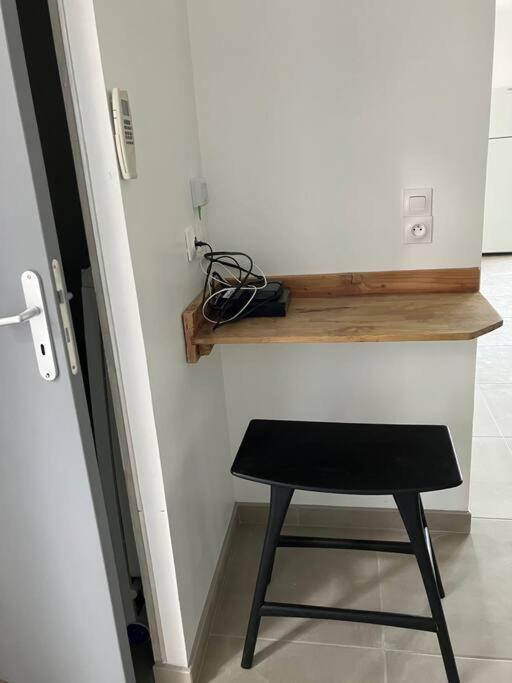 Appartement T4 Terrasse Et Vue Istres Ngoại thất bức ảnh